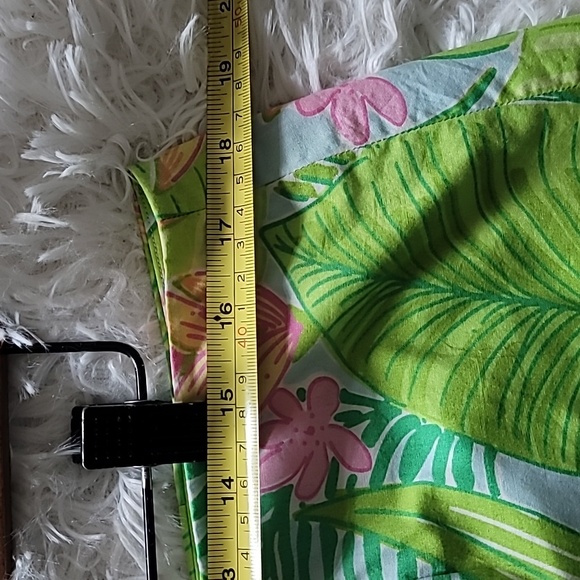 Lilly Pulitzer Botanical Garden Skirt with pink scalloped trim. EUC - Picture 5 of 7